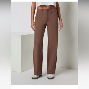Vuori Getaway Pant in Clove Size S